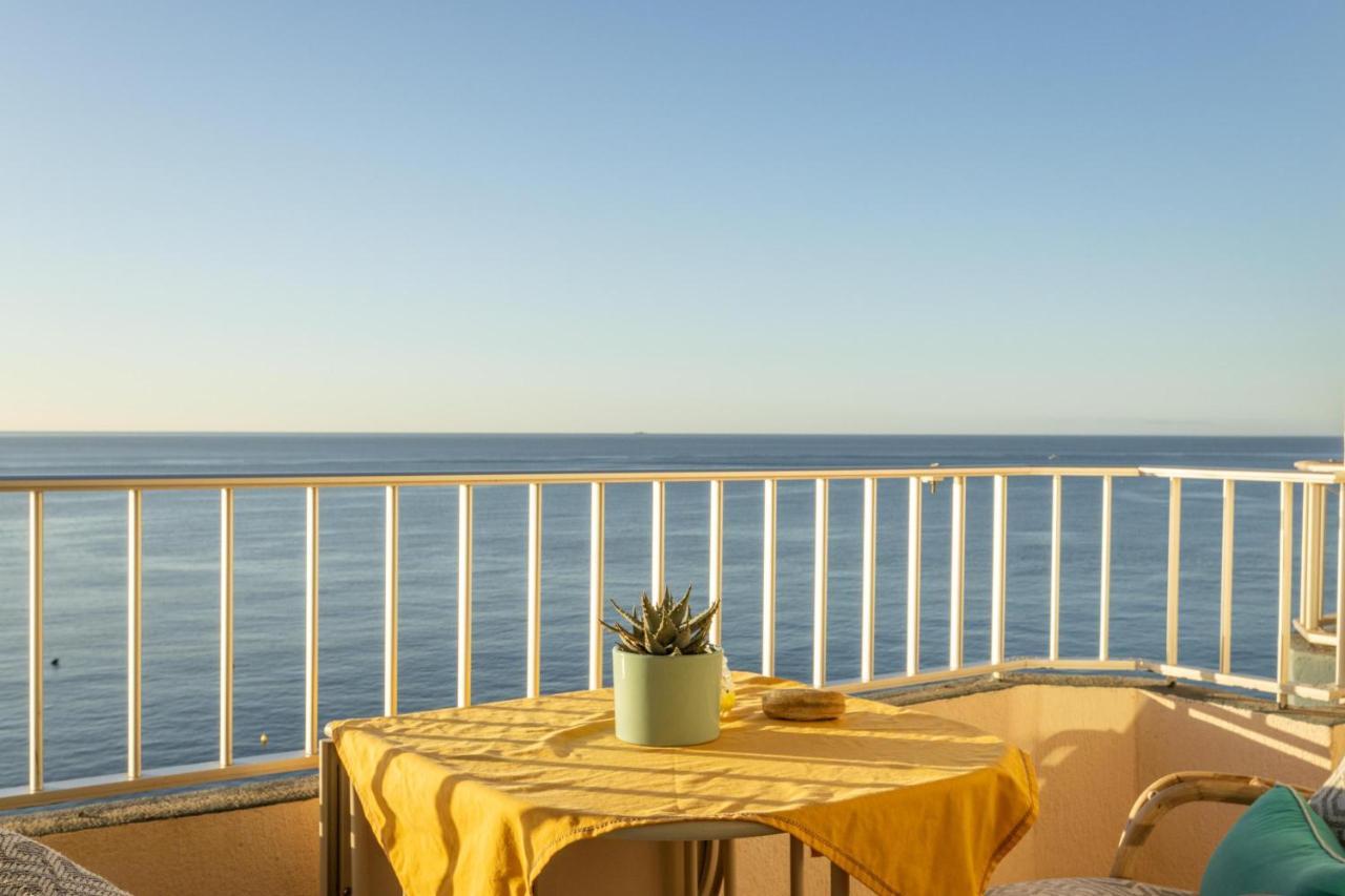 Apartment Sea-Front Almunecar Bagian luar foto