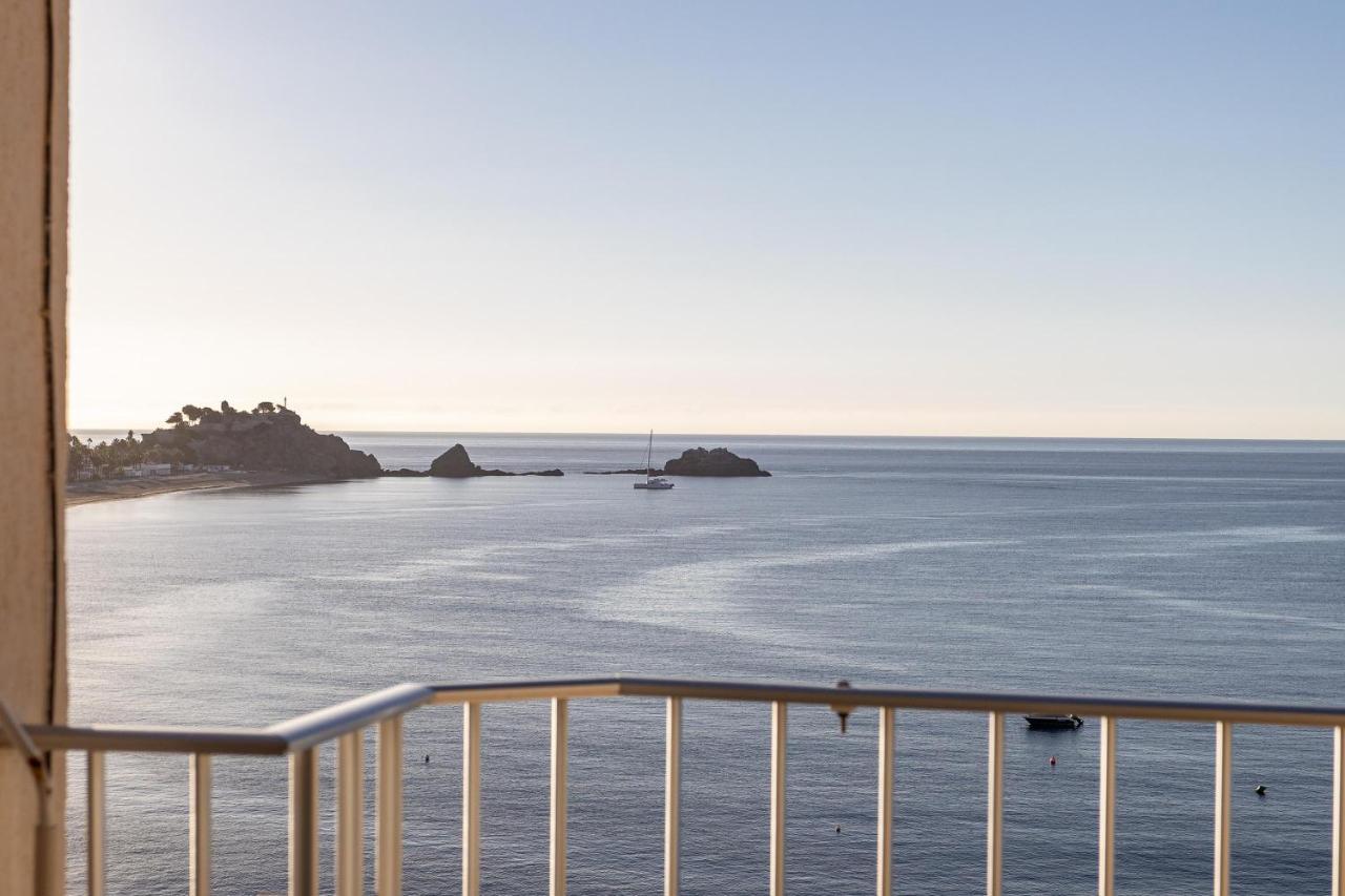 Apartment Sea-Front Almunecar Bagian luar foto